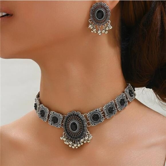 Vintage Austrian Black & Silver Necklace Earrings Jewelry Set for Women - Picture 2 of 7